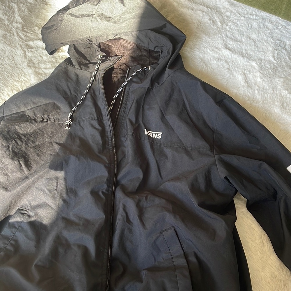 vans windbreaker